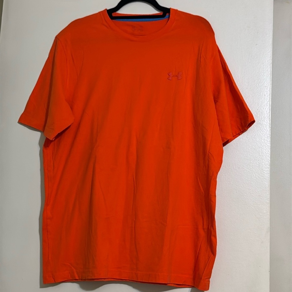 Under Armour tee